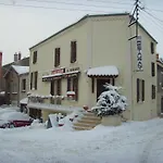 Le Bravard 3*