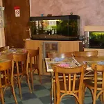 布拉瓦德酒店 Jumeaux