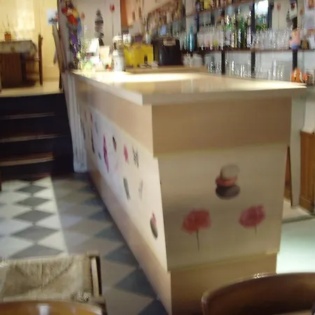 فندق Le Bravard 3*