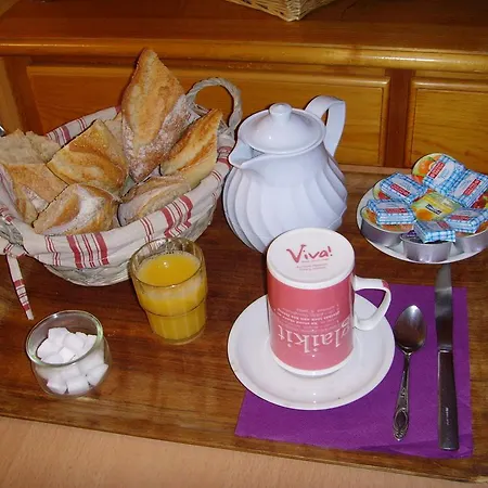 Le Bravard فندق 3*