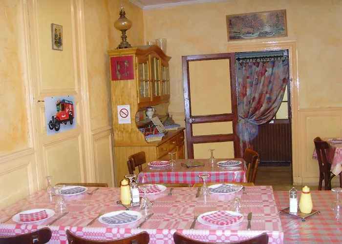 Le Bravard Отель