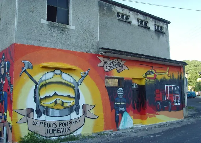 Le Bravard Отель Jumeaux