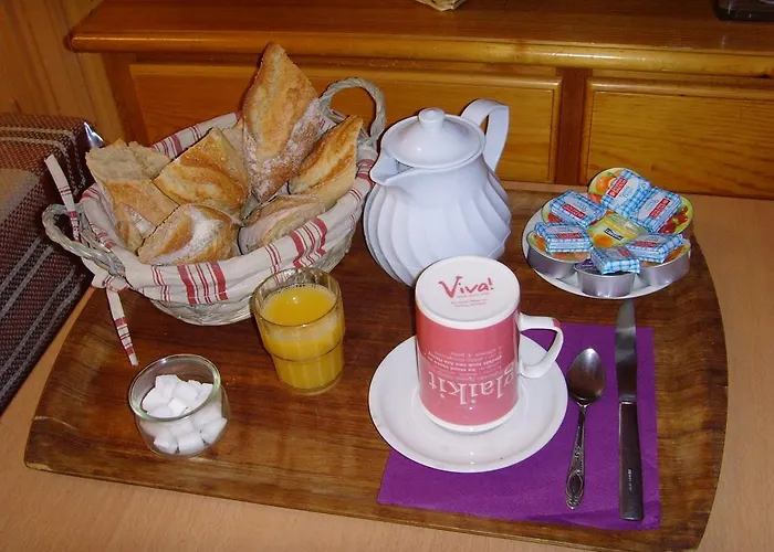 Le Bravard Отель 3*