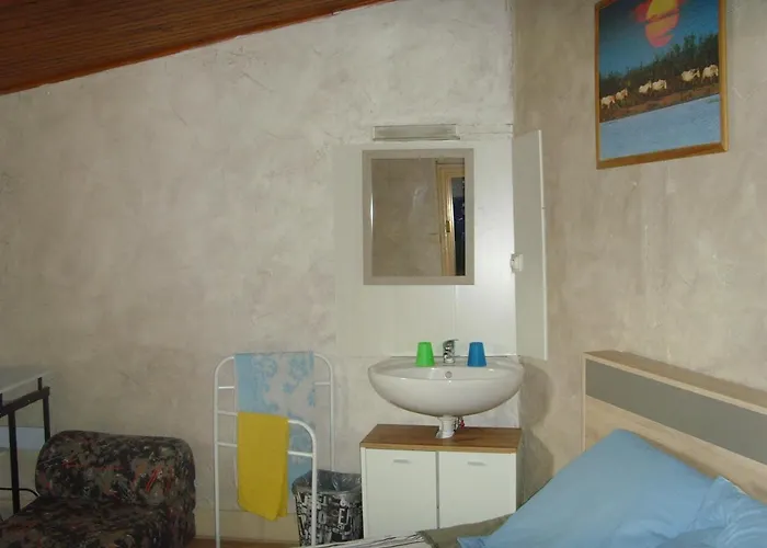 Le Bravard Hotel Jumeaux